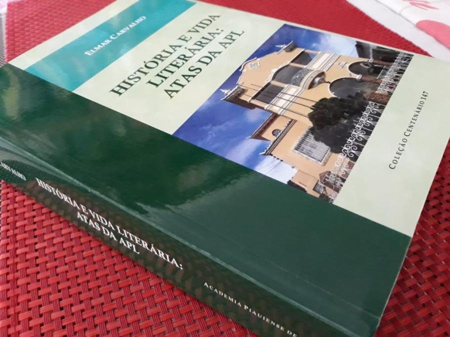 Academia tem mais de 20 obras prontas para lançamento